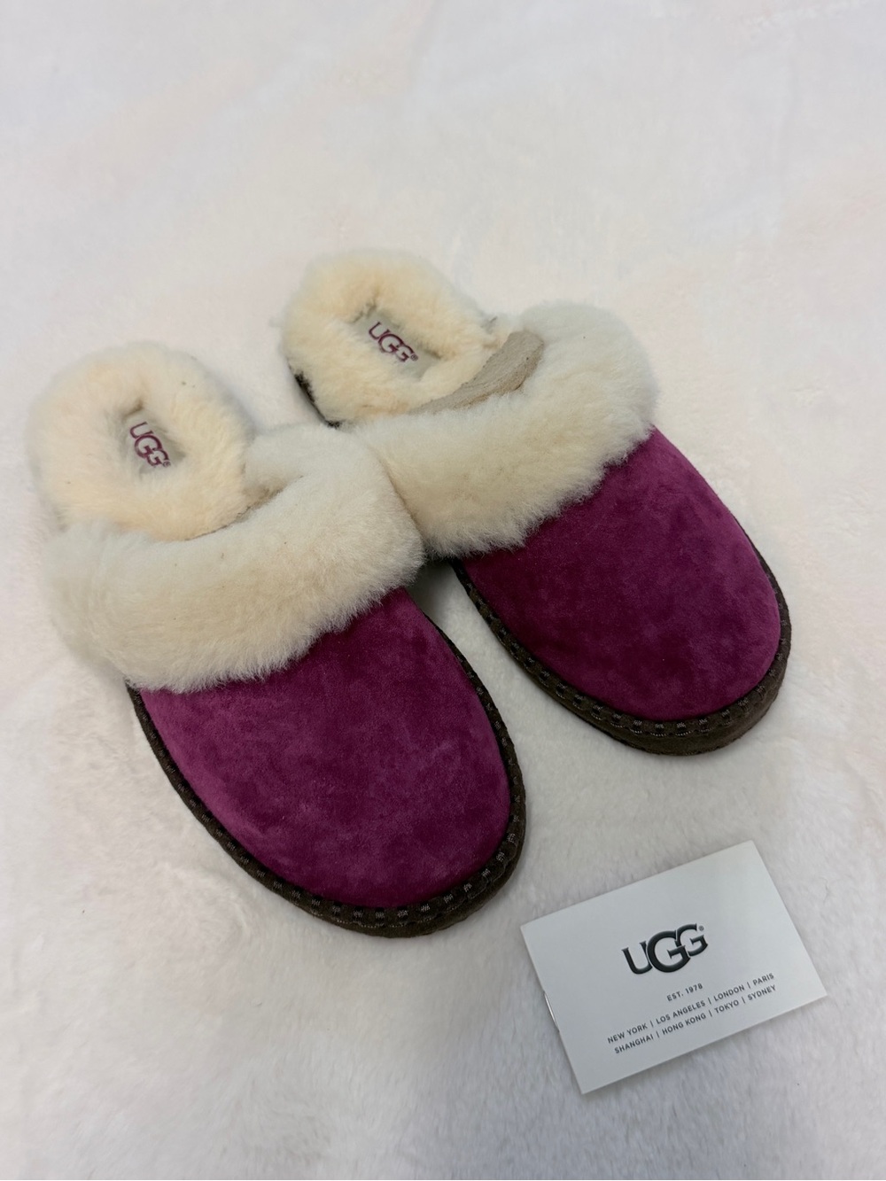 UGG Aira Slippers